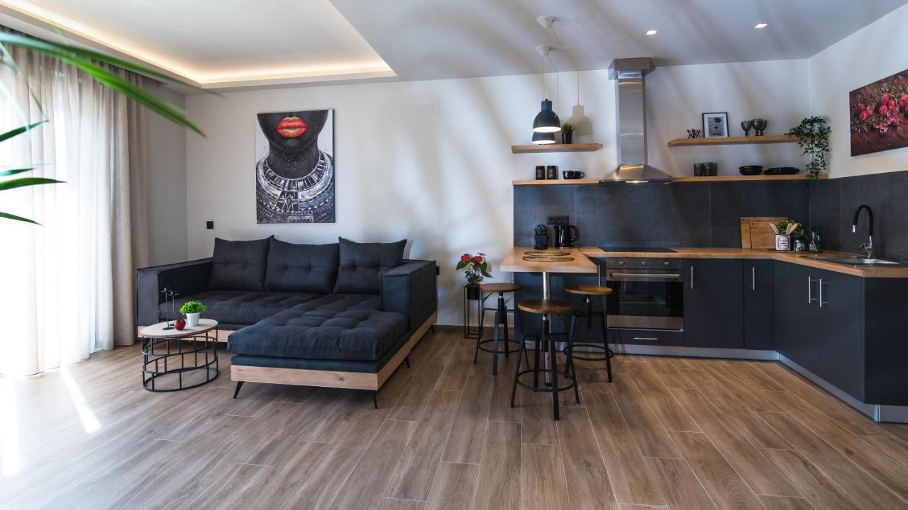 Nuovo Luxury Suite Малиа Екстериор снимка